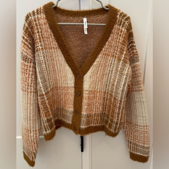 RVCA Sweaters - RVCA rare plaid v-neck cardigan women’s medium sweater brown tan cream unisex